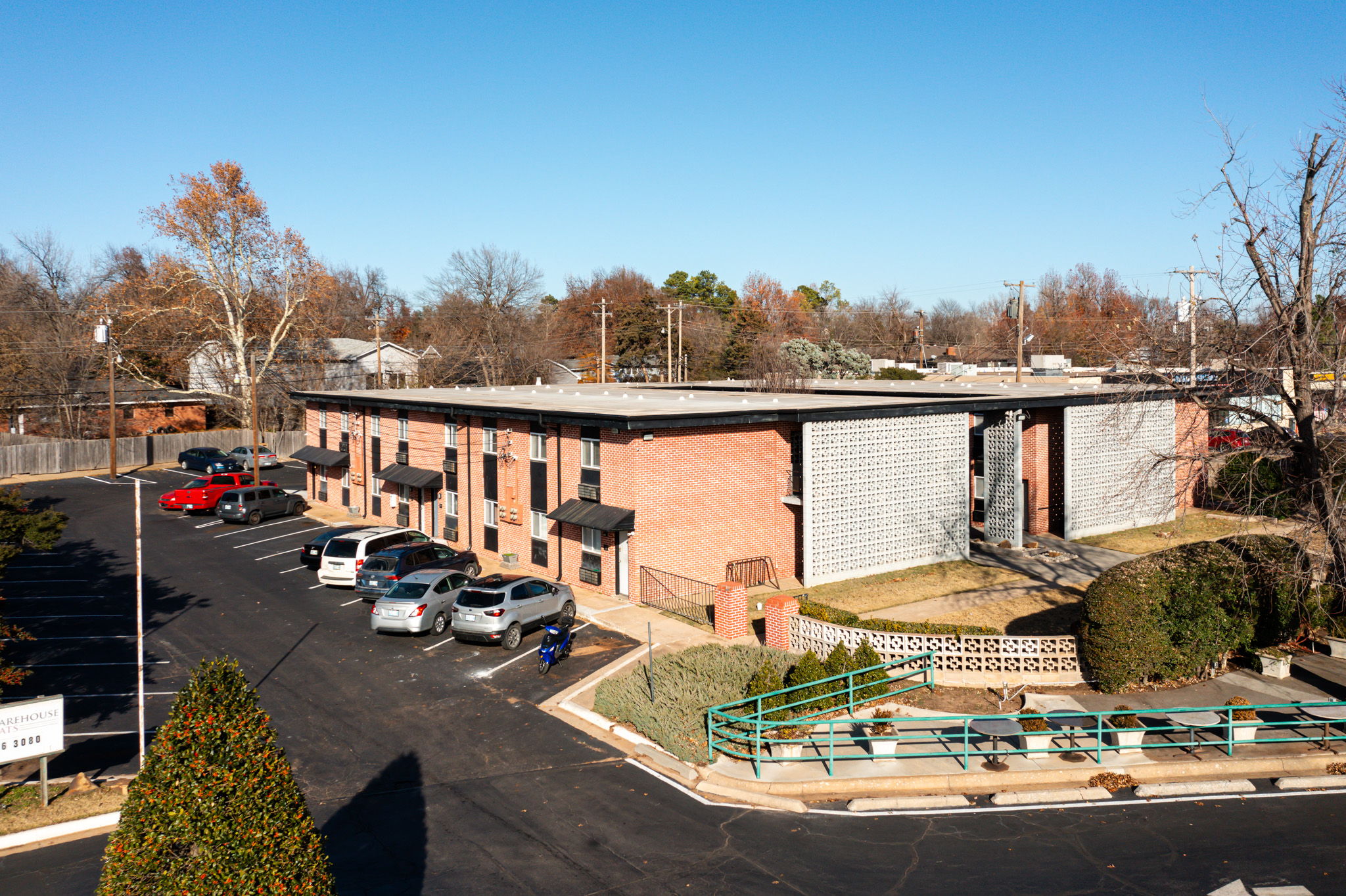 1325 West Lindsey Street - 25