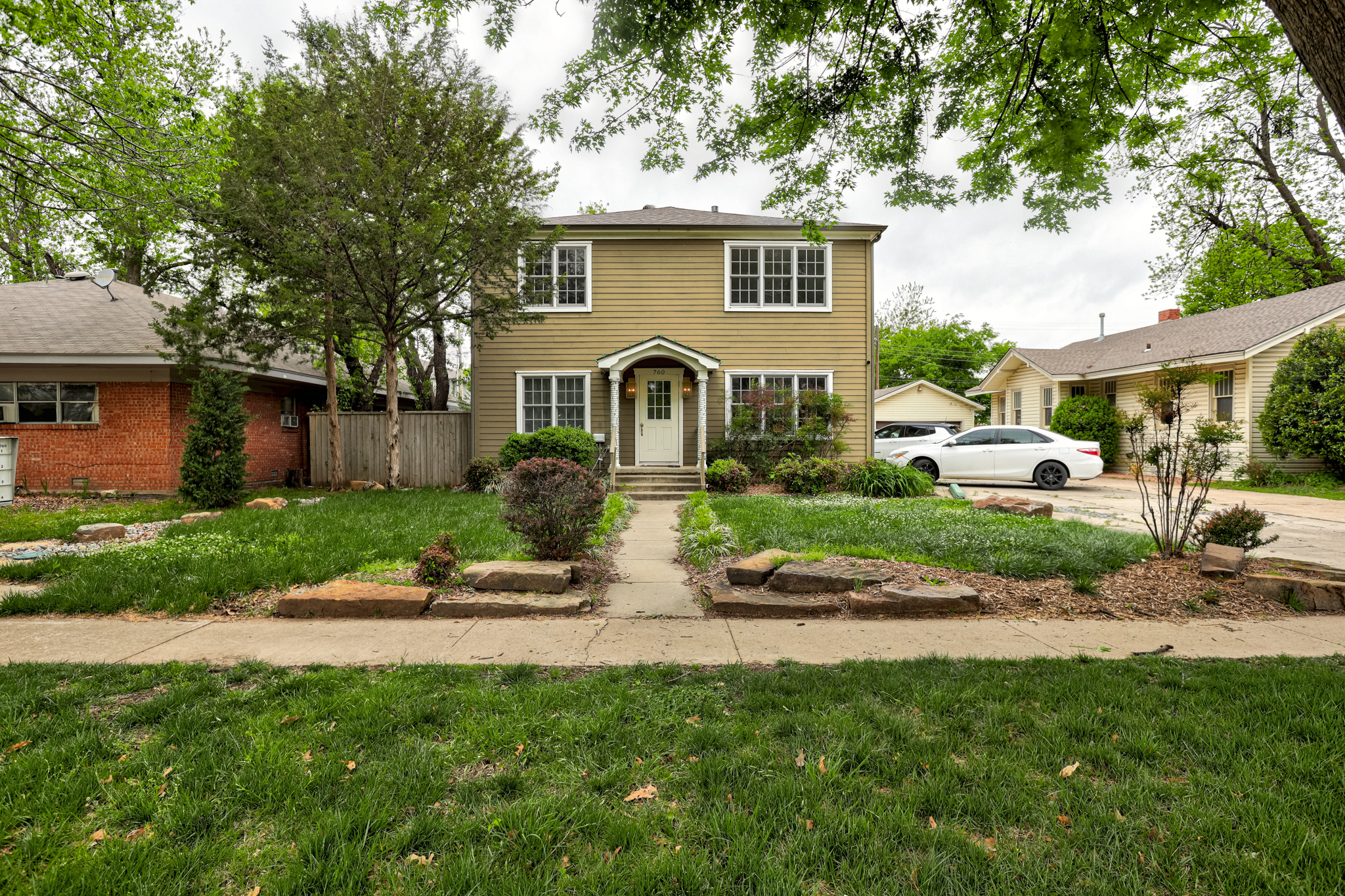 Property main image