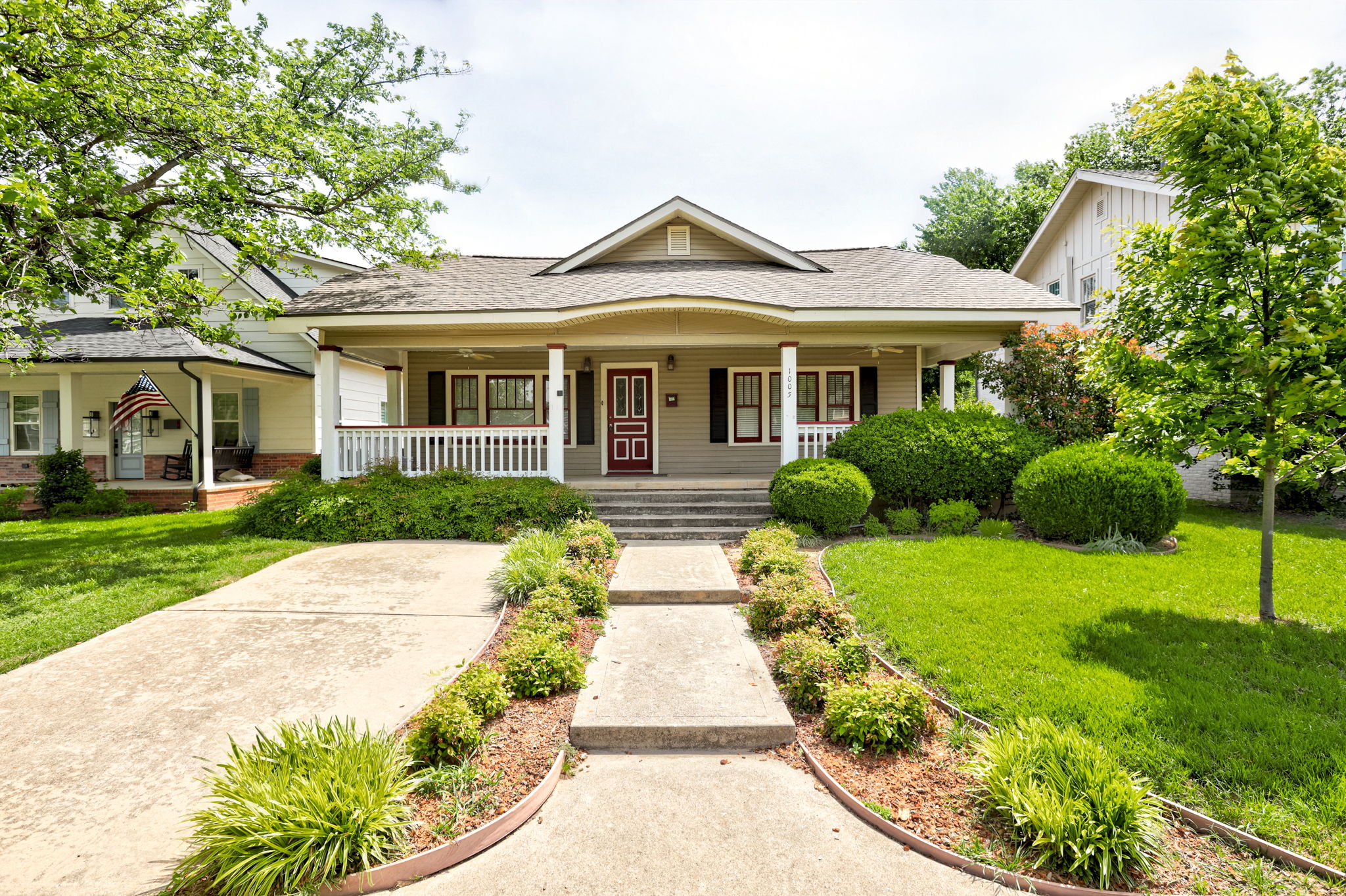 Property main image