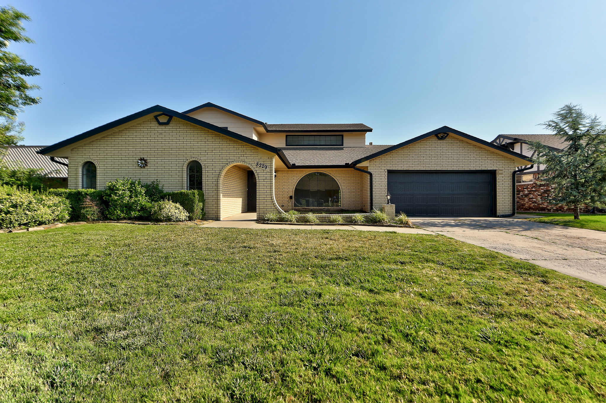 8229 Northwest 115th Street