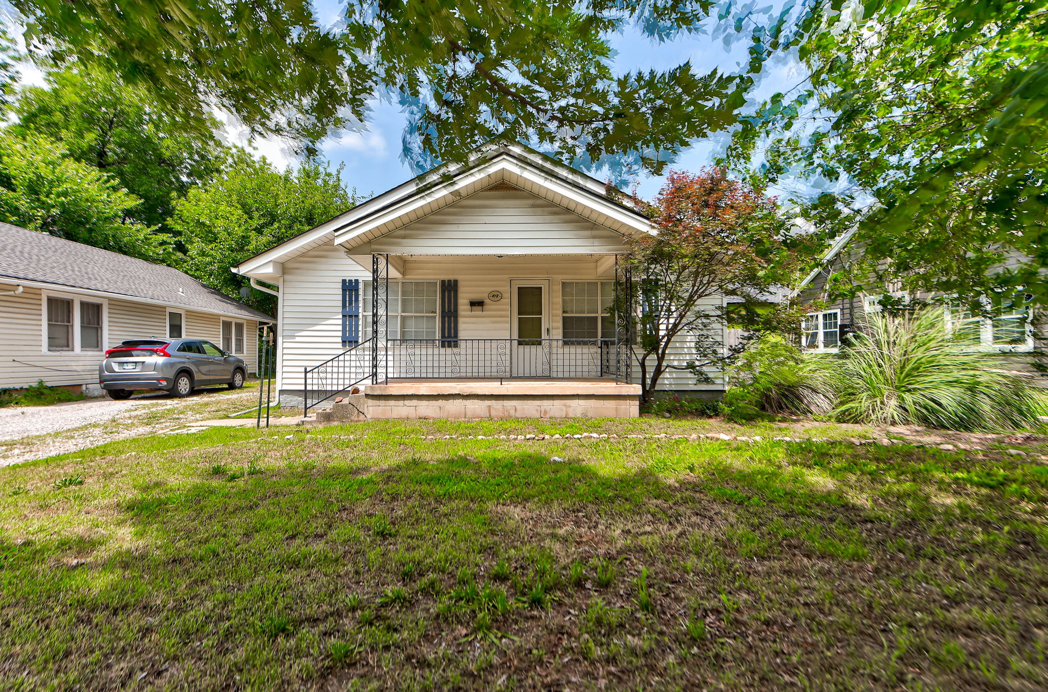 418 North Flood Avenue