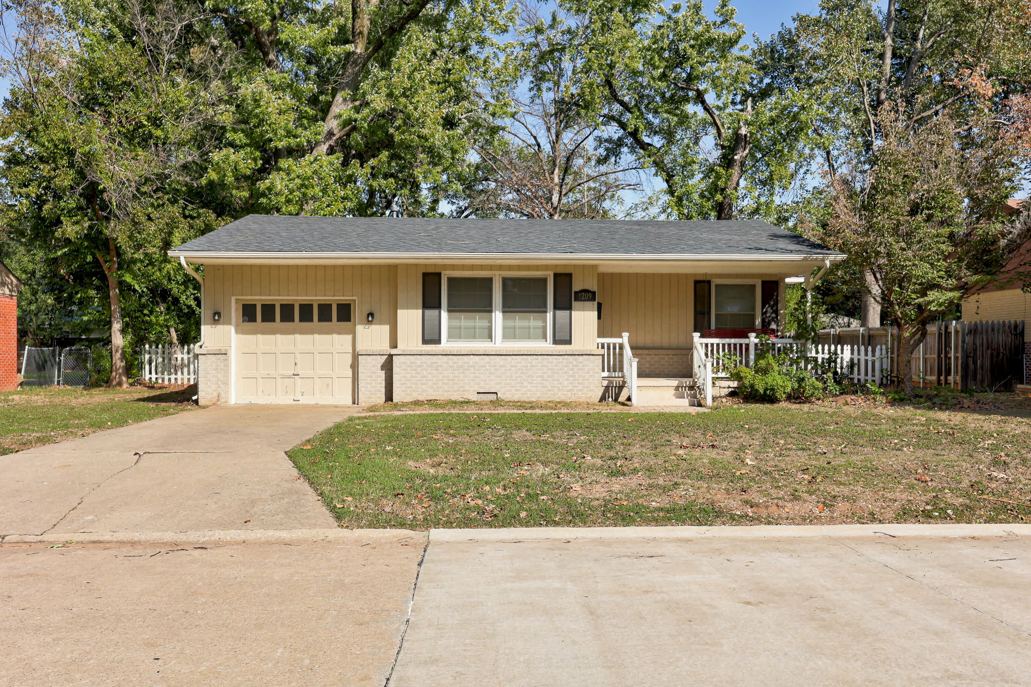 1209 Caddell Lane