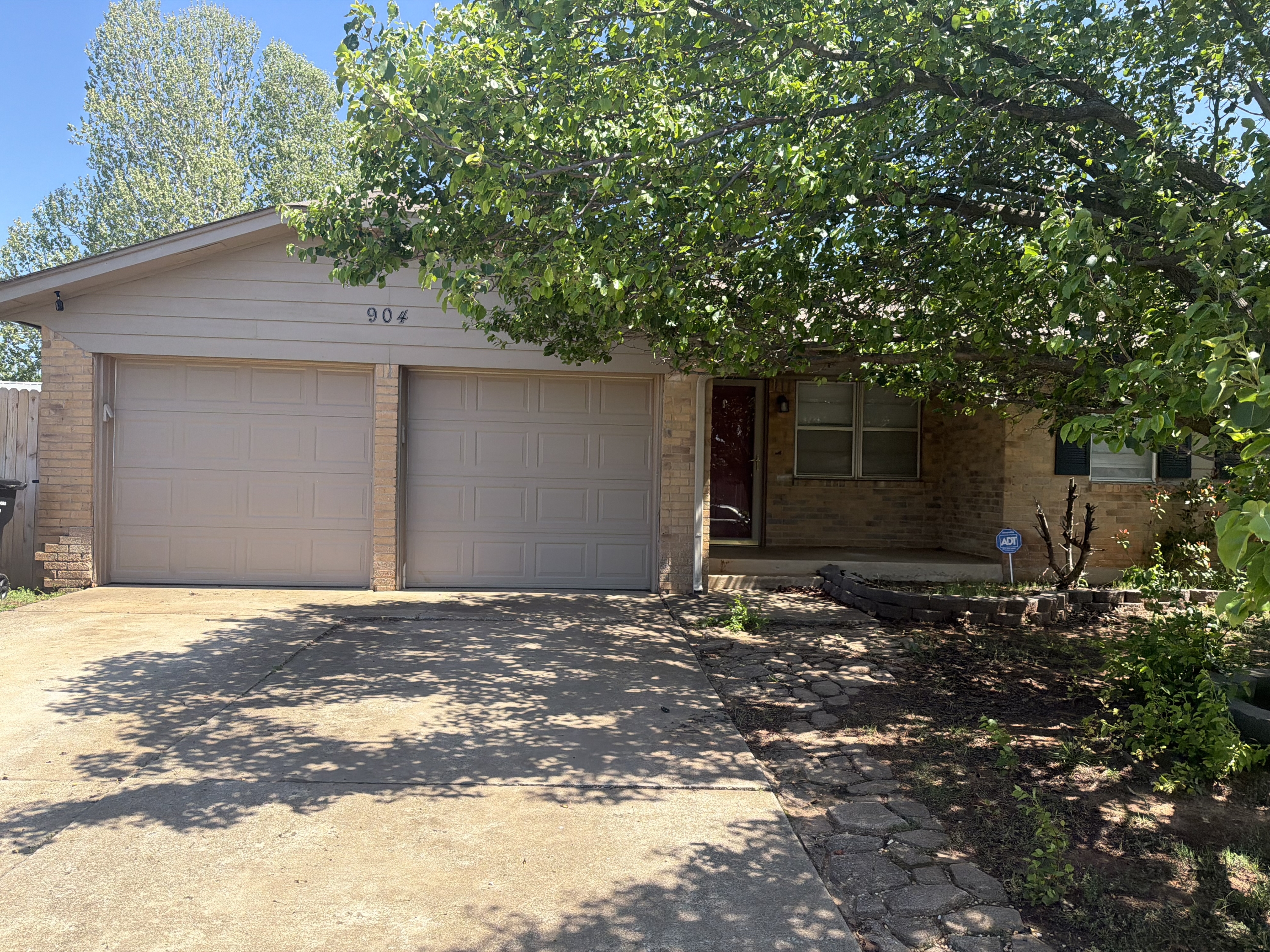 904 South Avery Drive - 1